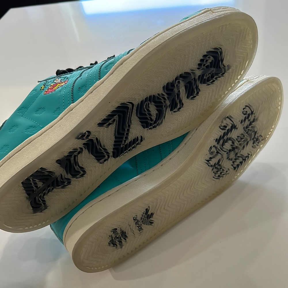 Limited edition Adidas superstar Arizona “have an iced day” - Picture 4 of 4
